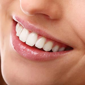 Strengthens & Whitens teeth